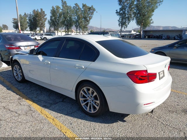 2017 Bmw 320i მანქანა იყიდება აუქციონზე, vin: WBA8A9C53HK619894, აუქციონის ნომერი: 46186560