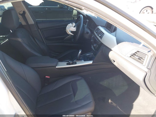 2017 Bmw 320i მანქანა იყიდება აუქციონზე, vin: WBA8A9C53HK619894, აუქციონის ნომერი: 46186560
