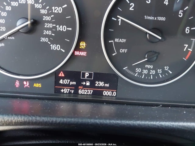 2017 Bmw 320i მანქანა იყიდება აუქციონზე, vin: WBA8A9C53HK619894, აუქციონის ნომერი: 46186560
