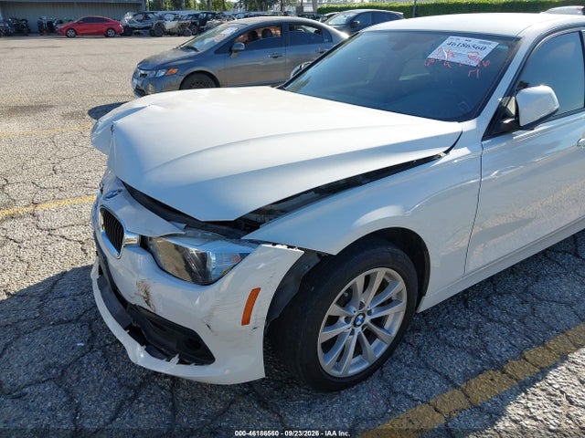 2017 Bmw 320i მანქანა იყიდება აუქციონზე, vin: WBA8A9C53HK619894, აუქციონის ნომერი: 46186560