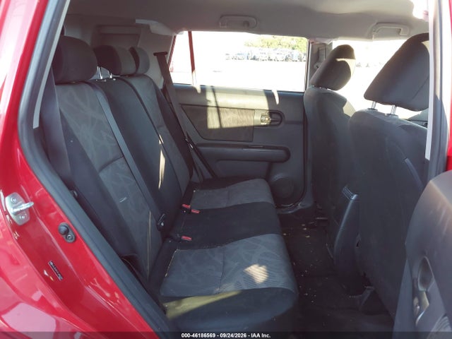 Scion XB 2015 JTLZE4FE7FJ082478 Image 8