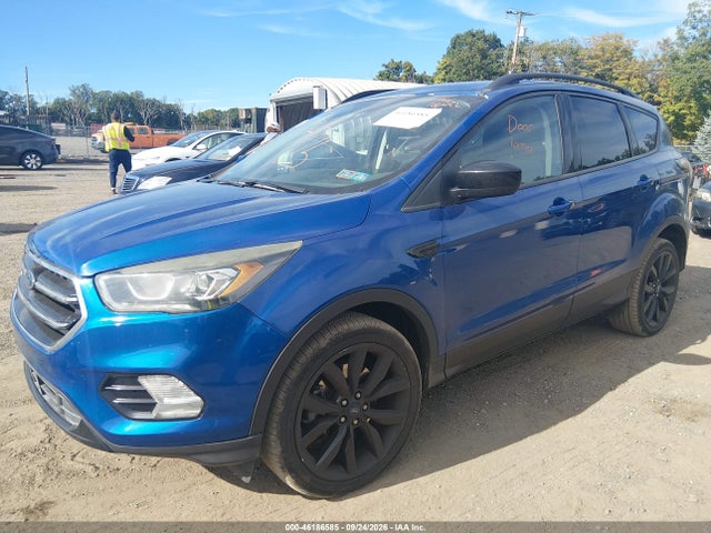 Продажа на аукционе авто 2017 Ford Escape Se, vin: 1FMCU9GD6HUB35143, номер лота: 46186585