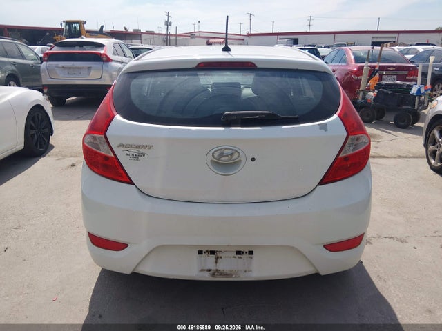 2015 Hyundai Accent Gs მანქანა იყიდება აუქციონზე, vin: KMHCT5AE7FU213309, აუქციონის ნომერი: 46186589