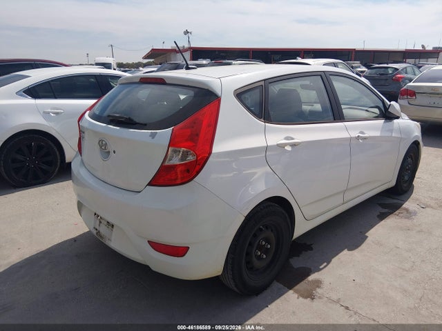 2015 Hyundai Accent Gs მანქანა იყიდება აუქციონზე, vin: KMHCT5AE7FU213309, აუქციონის ნომერი: 46186589