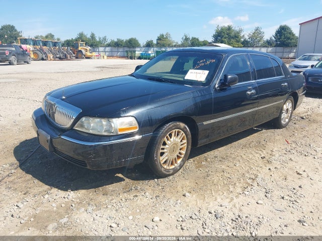 Продажа на аукционе авто 2011 Lincoln Town Car Signature L, vin: 2LNBL8FV3BX756911, номер лота: 46186634