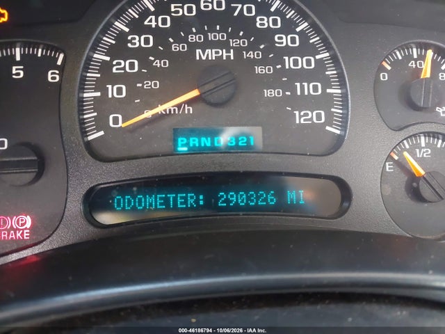 46186794 :رقم المزاد ، 3GNEC12Z25G272249 vin ، 2005 Chevrolet Avalanche 1500 Ls مزاد بيع