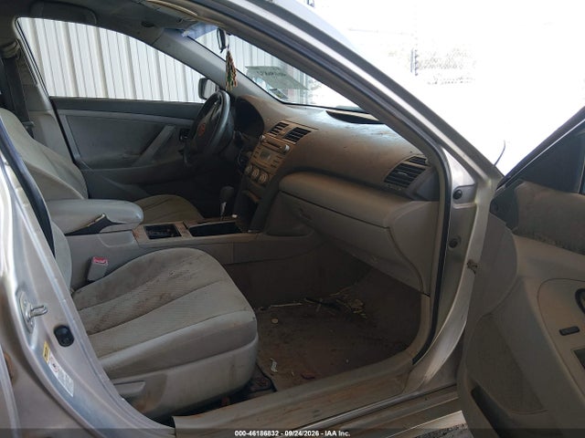 46186832 :رقم المزاد ، 4T1BF3EK3AU085134 vin ، 2010 Toyota Camry Le مزاد بيع