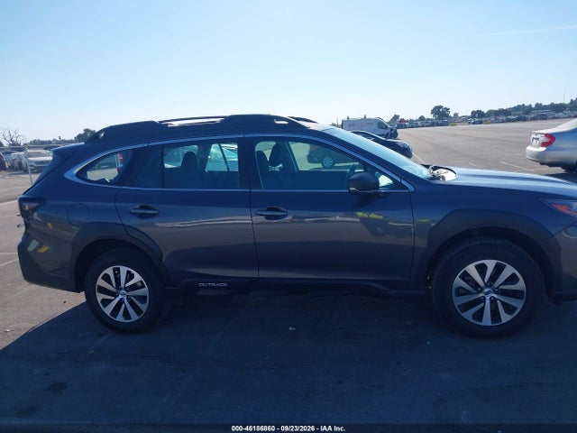 46186860 :رقم المزاد ، 4S4BTAAC7P3136371 vin ، 2023 Subaru Outback مزاد بيع