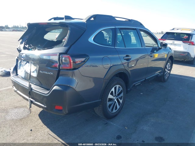 46186860 :رقم المزاد ، 4S4BTAAC7P3136371 vin ، 2023 Subaru Outback مزاد بيع