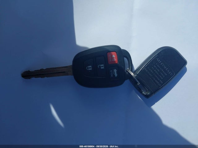 Продажа на аукционе авто 2019 Toyota Corolla Se, vin: 2T1BURHE0KC128815, номер лота: 46186904