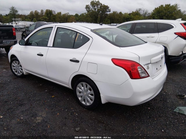 46186919 :رقم المزاد ، 3N1CN7AP5DL829564 vin ، 2013 Nissan Versa S مزاد بيع