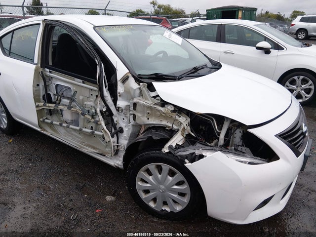 46186919 :رقم المزاد ، 3N1CN7AP5DL829564 vin ، 2013 Nissan Versa S مزاد بيع