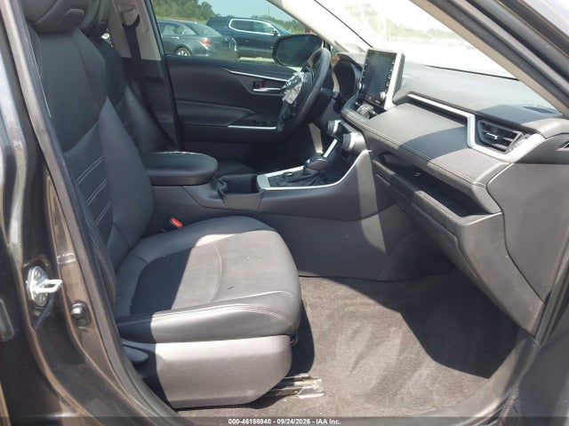 46186940 :رقم المزاد ، 4T3B6RFV5NU065525 vin ، 2022 Toyota Rav4 Hybrid Xle Premium مزاد بيع