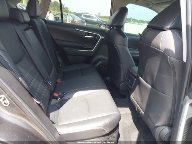 46186940 :رقم المزاد ، 4T3B6RFV5NU065525 vin ، 2022 Toyota Rav4 Hybrid Xle Premium مزاد بيع