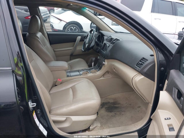 2010 Toyota Highlander Se V6 მანქანა იყიდება აუქციონზე, vin: 5TDJK3EH3AS039940, აუქციონის ნომერი: 46186952
