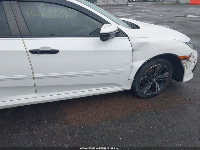 2018 Honda Civic Touring მანქანა იყიდება აუქციონზე, vin: JHMFC1F99JX035138, აუქციონის ნომერი: 46187029