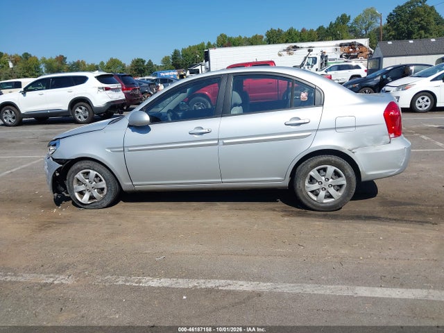 2008 Hyundai Accent Gls მანქანა იყიდება აუქციონზე, vin: KMHCN46C98U261201, აუქციონის ნომერი: 46187158