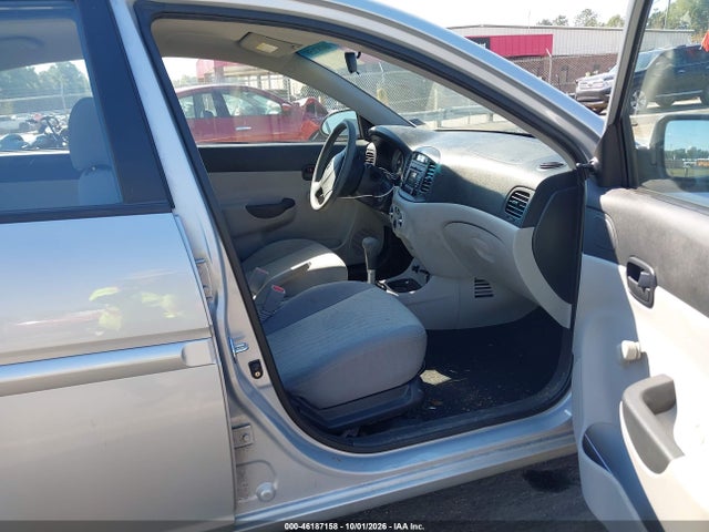 2008 Hyundai Accent Gls მანქანა იყიდება აუქციონზე, vin: KMHCN46C98U261201, აუქციონის ნომერი: 46187158