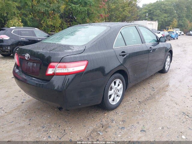 46187252 :رقم المزاد ، 4T1BF3EK4BU228559 vin ، 2011 Toyota Camry Le مزاد بيع