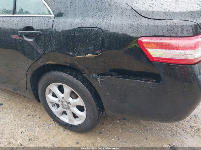 46187252 :رقم المزاد ، 4T1BF3EK4BU228559 vin ، 2011 Toyota Camry Le مزاد بيع