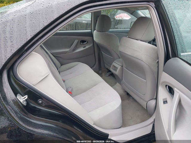 46187252 :رقم المزاد ، 4T1BF3EK4BU228559 vin ، 2011 Toyota Camry Le مزاد بيع