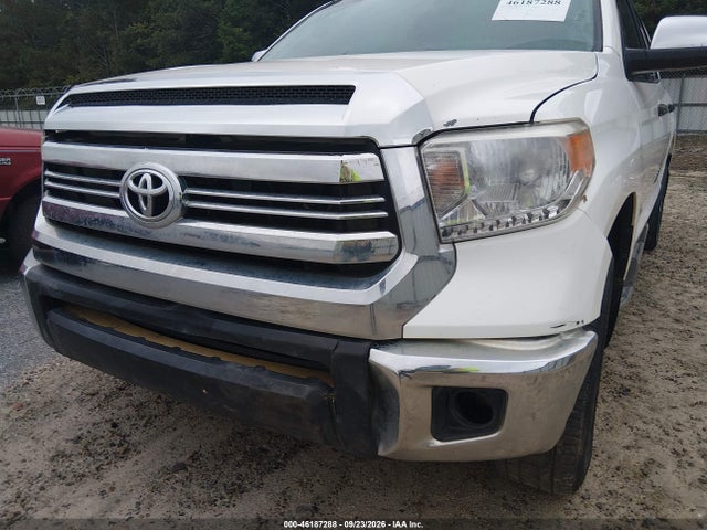 2017 Toyota Tundra Sr5 5.7l V8 მანქანა იყიდება აუქციონზე, vin: 5TFEW5F17HX226590, აუქციონის ნომერი: 46187288