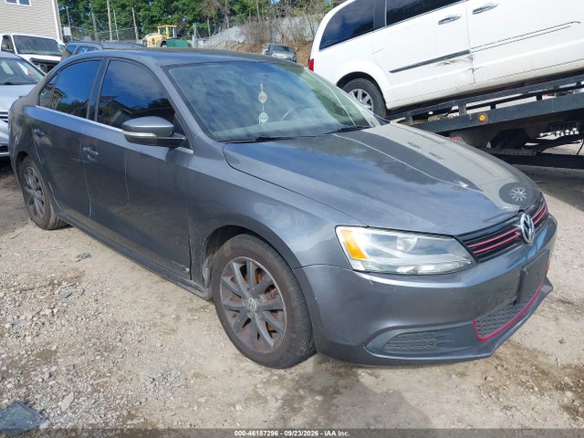 2014 Volkswagen Jetta Se W/connectivity/sunroof მანქანა იყიდება აუქციონზე, vin: 3VWB17AJ3EM437434, აუქციონის ნომერი: 46187296