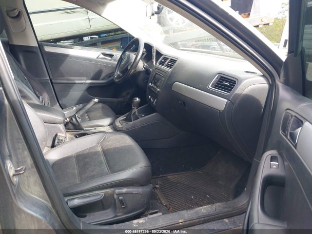 2014 Volkswagen Jetta Se W/connectivity/sunroof მანქანა იყიდება აუქციონზე, vin: 3VWB17AJ3EM437434, აუქციონის ნომერი: 46187296