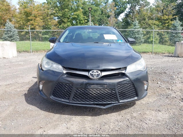 46187302 :رقم المزاد ، 4T1BF1FK0GU222588 vin ، 2016 Toyota Camry Se مزاد بيع