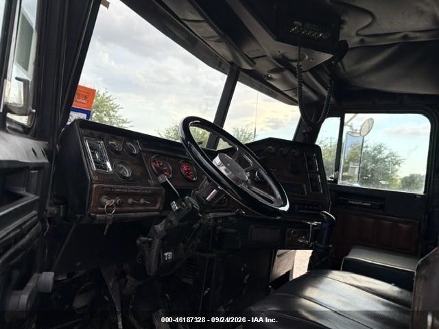 Продажа на аукционе авто 1997 Freightliner Conventional Fld112, vin: 2FVX6WEB6VA882916, номер лота: 46187328