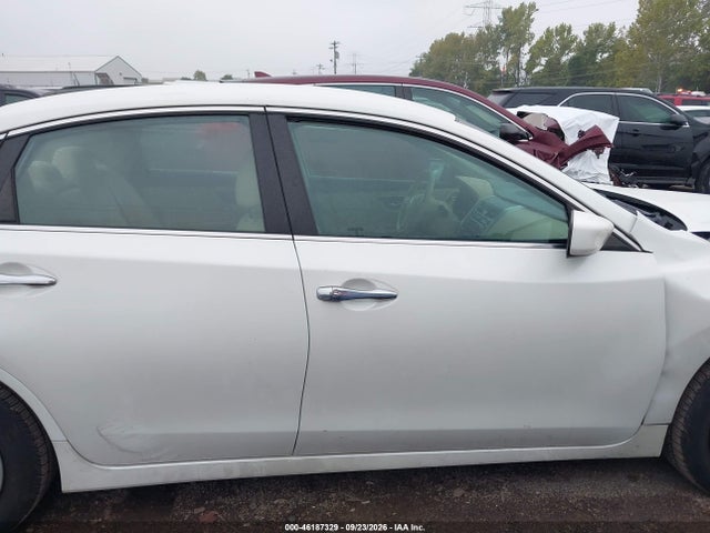 Продажа на аукционе авто 2015 Nissan Altima 2.5/2.5 S/2.5 Sl/2.5 Sv, vin: 1N4AL3AP7FN367276, номер лота: 46187329