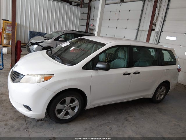 Продаж на аукціоні авто 2017 Toyota Sienna L 7 Passenger, vin: 5TDZZ3DC8HS799571, номер лоту: 46187343