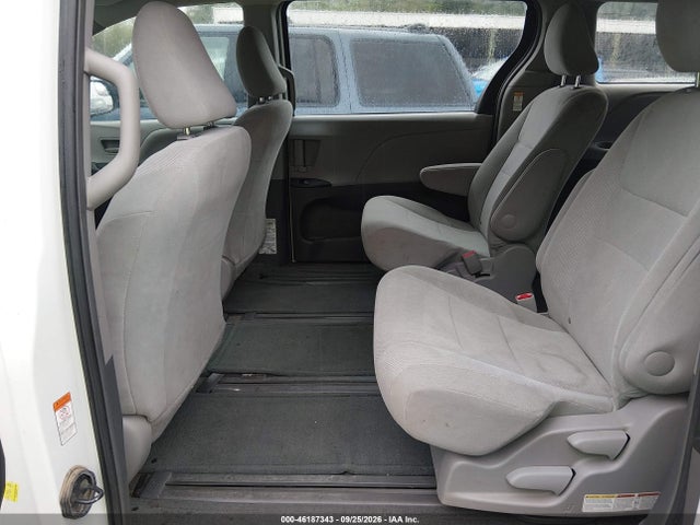 Продаж на аукціоні авто 2017 Toyota Sienna L 7 Passenger, vin: 5TDZZ3DC8HS799571, номер лоту: 46187343