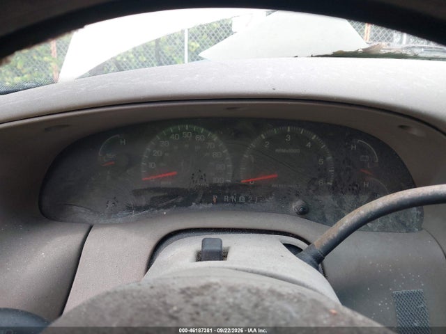 2001 Ford Expedition Xlt მანქანა იყიდება აუქციონზე, vin: 1FMRU15W21LA54815, აუქციონის ნომერი: 46187381