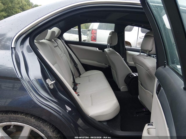 2014 Mercedes-benz C 250 Sport მანქანა იყიდება აუქციონზე, vin: WDDGF4HB3EA954744, აუქციონის ნომერი: 46187384