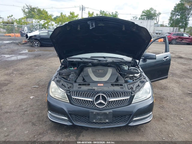46187408 :رقم المزاد ، WDDGF8BB0CA673837 vin ، 2012 Mercedes-benz C-class C 300 Luxury مزاد بيع