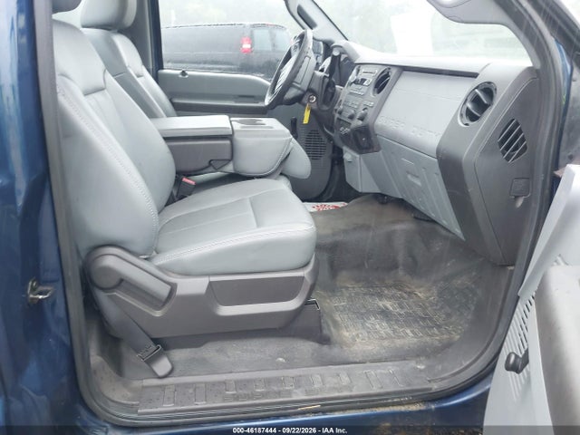 46187444 :رقم المزاد ، 1FDRF3G6XBEB01016 vin ، 2011 Ford F-350 Chassis Xl مزاد بيع