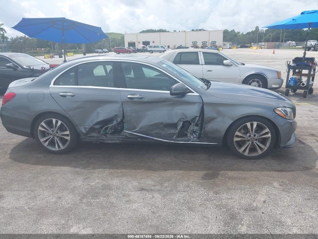 2018 Mercedes-benz C 300 მანქანა იყიდება აუქციონზე, vin: 55SWF4JB8JU239622, აუქციონის ნომერი: 46187488