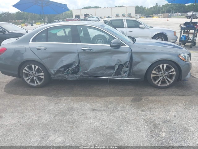 2018 Mercedes-benz C 300 მანქანა იყიდება აუქციონზე, vin: 55SWF4JB8JU239622, აუქციონის ნომერი: 46187488