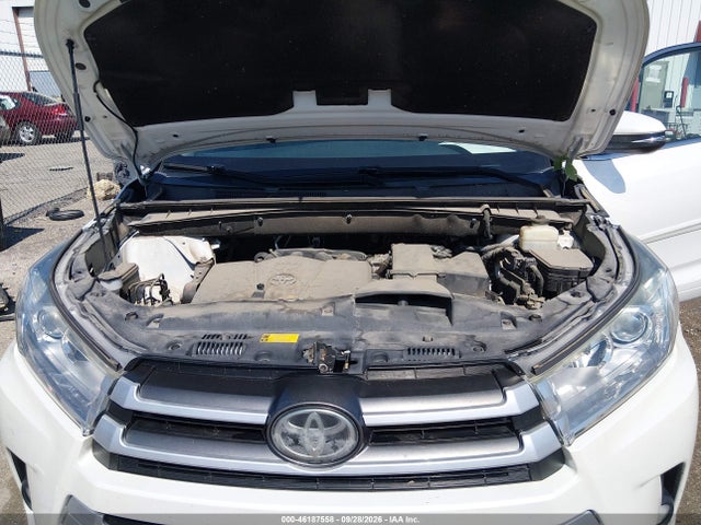 2017 Toyota Highlander Xle მანქანა იყიდება აუქციონზე, vin: 5TDJZRFH2HS392127, აუქციონის ნომერი: 46187558