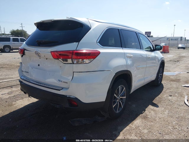 2017 Toyota Highlander Xle მანქანა იყიდება აუქციონზე, vin: 5TDJZRFH2HS392127, აუქციონის ნომერი: 46187558