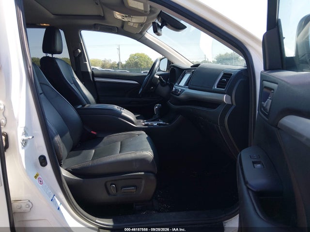 2017 Toyota Highlander Xle მანქანა იყიდება აუქციონზე, vin: 5TDJZRFH2HS392127, აუქციონის ნომერი: 46187558