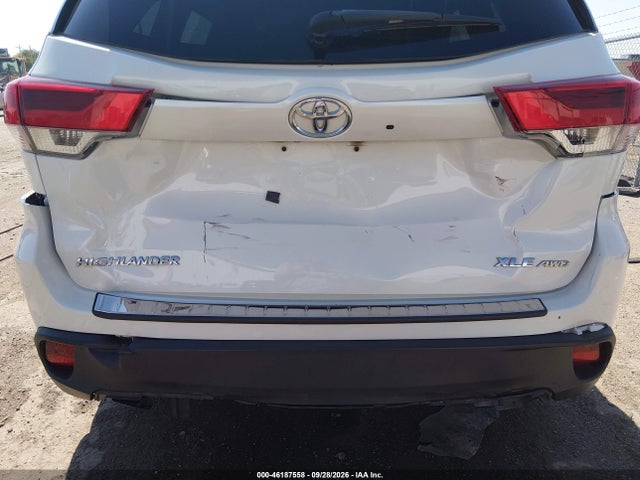 2017 Toyota Highlander Xle მანქანა იყიდება აუქციონზე, vin: 5TDJZRFH2HS392127, აუქციონის ნომერი: 46187558
