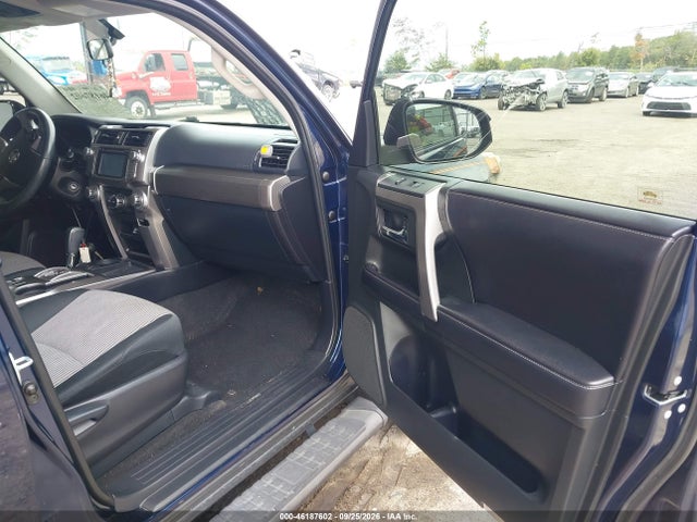 2018 Toyota 4runner Sr5 მანქანა იყიდება აუქციონზე, vin: JTEZU5JR3J5170925, აუქციონის ნომერი: 46187602