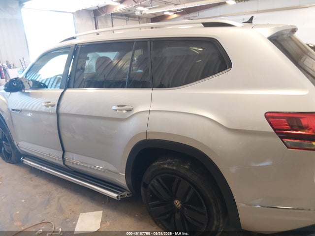 46187705 :رقم المزاد ، 1V2RR2CA9JC570820 vin ، 2018 Volkswagen Atlas 3.6l V6 Sel مزاد بيع