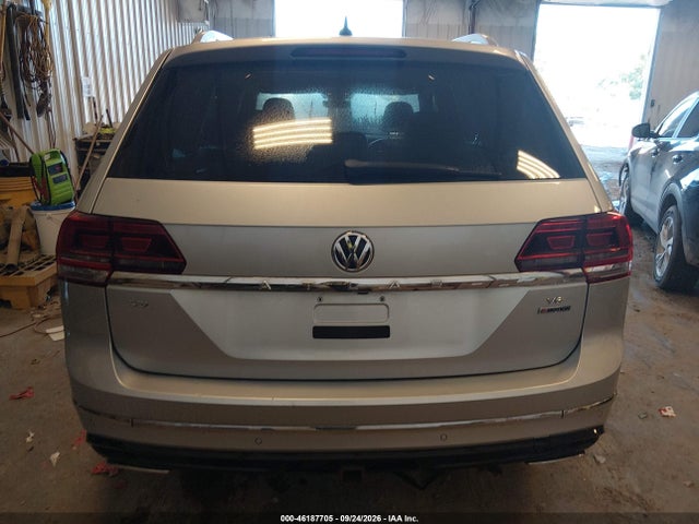 46187705 :رقم المزاد ، 1V2RR2CA9JC570820 vin ، 2018 Volkswagen Atlas 3.6l V6 Sel مزاد بيع