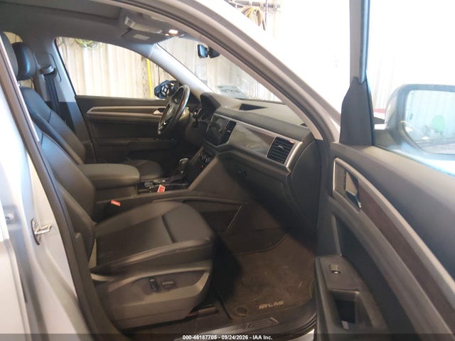 46187705 :رقم المزاد ، 1V2RR2CA9JC570820 vin ، 2018 Volkswagen Atlas 3.6l V6 Sel مزاد بيع