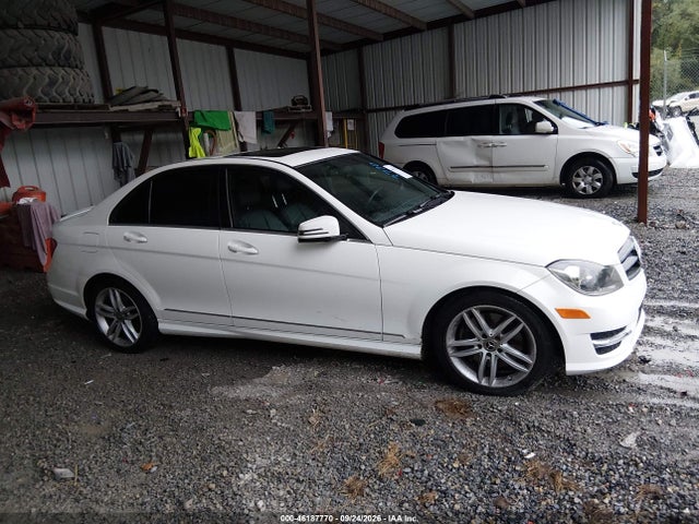 46187770 :رقم المزاد ، WDDGF8AB1EA956719 vin ، 2014 Mercedes-benz C 300 Luxury 4matic/sport 4matic مزاد بيع