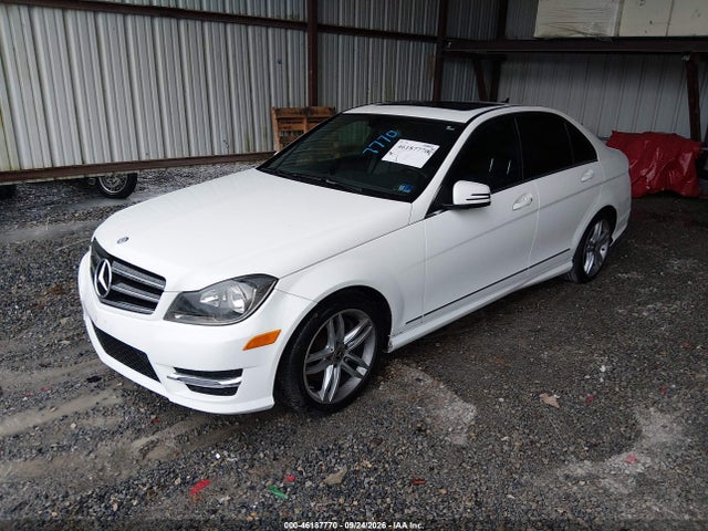 46187770 :رقم المزاد ، WDDGF8AB1EA956719 vin ، 2014 Mercedes-benz C 300 Luxury 4matic/sport 4matic مزاد بيع