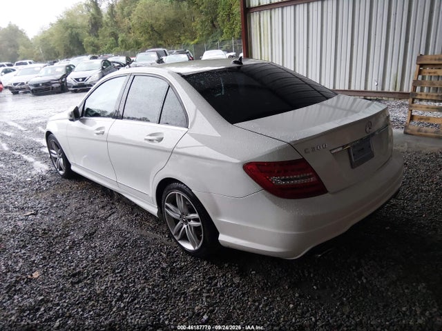 46187770 :رقم المزاد ، WDDGF8AB1EA956719 vin ، 2014 Mercedes-benz C 300 Luxury 4matic/sport 4matic مزاد بيع